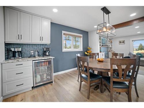 3801 50 Street, Camrose, AB - Indoor Photo Showing Dining Room