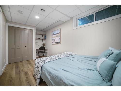 3801 50 Street, Camrose, AB - Indoor Photo Showing Bedroom