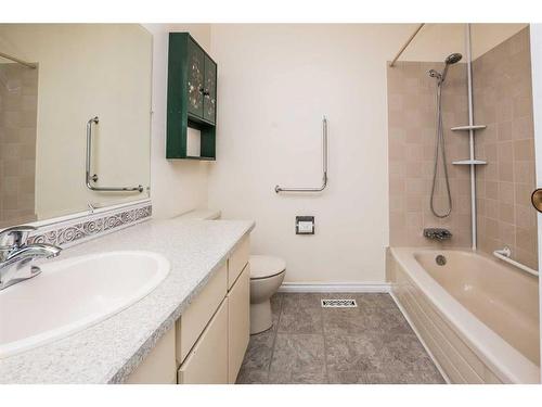 48 Brown Close, Red Deer, AB - Indoor Photo Showing Bathroom