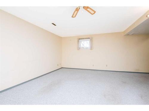 48 Brown Close, Red Deer, AB - Indoor Photo Showing Other Room