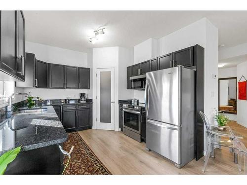 302-9905 81 Avenue Nw, Edmonton, AB - Indoor Photo Showing Kitchen