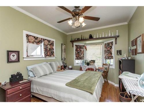 4131 48 Avenue, Innisfail, AB - Indoor Photo Showing Bedroom