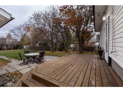 5520 53 Avenue, Lacombe, AB - Outdoor With Deck Patio Veranda