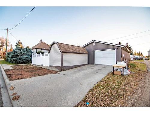 5036 48 Avenue, Bashaw, AB - Outdoor With Exterior