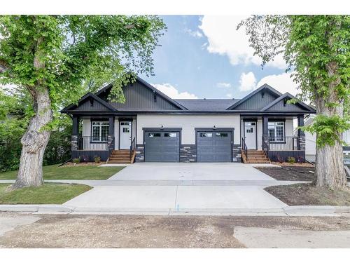 1-5324 49 Avenue, Lacombe, AB - Outdoor With Facade