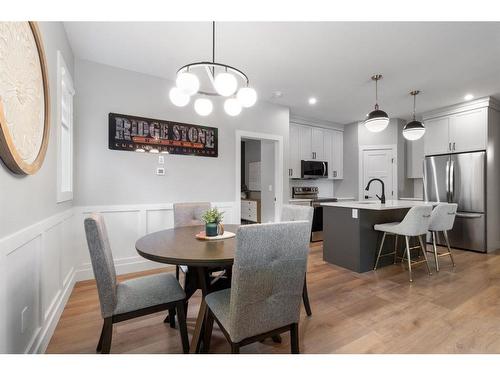 2-5324 49 Avenue, Lacombe, AB - Indoor Photo Showing Dining Room