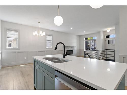 3-5324 49 Avenue, Lacombe, AB - Indoor Photo Showing Kitchen With Double Sink