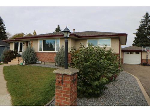 5432 54 Avenue, Lacombe, AB - Outdoor