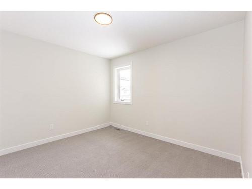 20 Toal Close, Red Deer, AB - Indoor Photo Showing Other Room