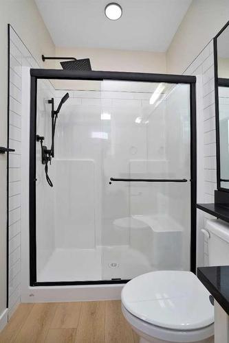 21 Murphy Close, Blackfalds, AB - Indoor Photo Showing Bathroom