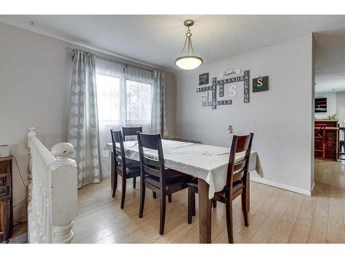 35 Odell Green, Red Deer, AB - Indoor Photo Showing Dining Room