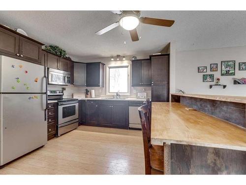 35 Odell Green, Red Deer, AB - Indoor Photo Showing Kitchen With Double Sink