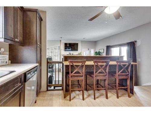 35 Odell Green, Red Deer, AB - Indoor Photo Showing Kitchen