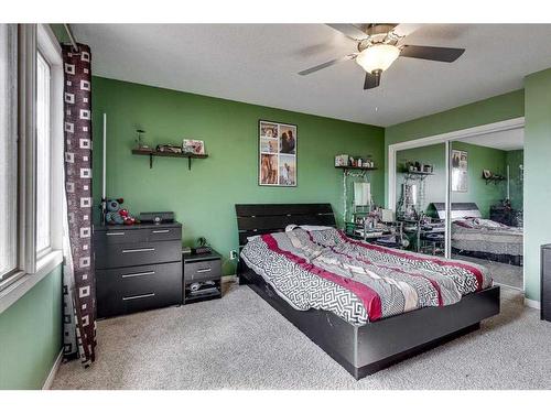 35 Odell Green, Red Deer, AB - Indoor Photo Showing Bedroom