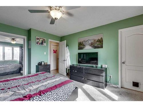 35 Odell Green, Red Deer, AB - Indoor Photo Showing Bedroom