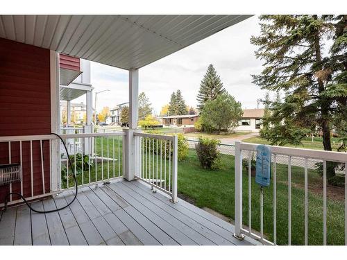 606-5220 50A Avenue, Sylvan Lake, AB - Outdoor With Deck Patio Veranda With Exterior