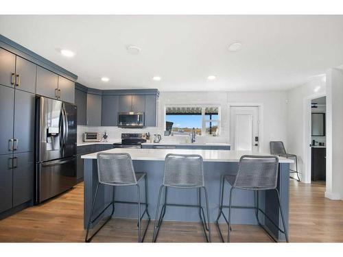 4162 Ryders Ridge Boulevard, Sylvan Lake, AB - Indoor Photo Showing Kitchen With Stainless Steel Kitchen With Upgraded Kitchen