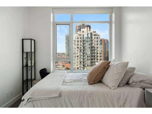 1102-1501 6 Street Sw, Calgary, AB - Indoor Photo Showing Bedroom