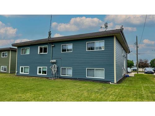 4803 61A Street, Stettler, AB - Outdoor