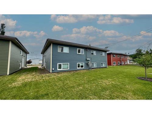 4803 61A Street, Stettler, AB - Outdoor