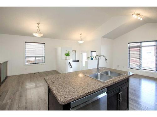 10 Cedar Square, Blackfalds, AB - Indoor Photo Showing Kitchen With Double Sink