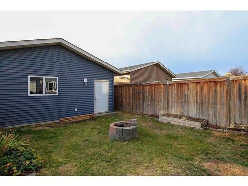 10 Cedar Square, Blackfalds, AB - Outdoor