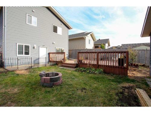 10 Cedar Square, Blackfalds, AB - Outdoor With Deck Patio Veranda With Exterior