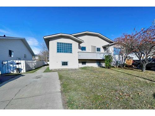 22 Dixon Crescent, Red Deer, AB - Outdoor