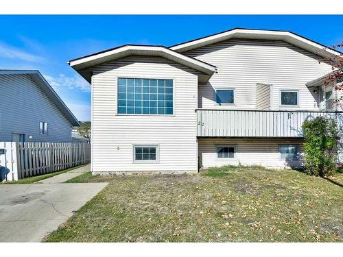 22 Dixon Crescent, Red Deer, AB - Outdoor With Exterior