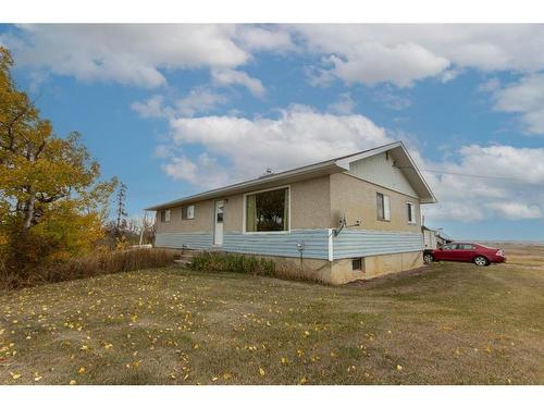 39221 Highway 815, Rural Lacombe County, AB - Outdoor