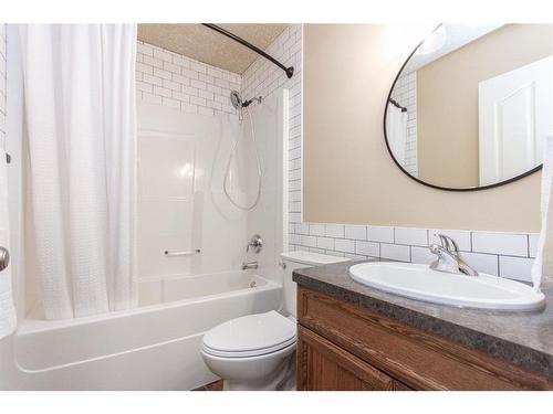 139 Timberstone Way, Red Deer, AB - Indoor Photo Showing Bathroom