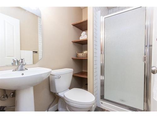 139 Timberstone Way, Red Deer, AB - Indoor Photo Showing Bathroom