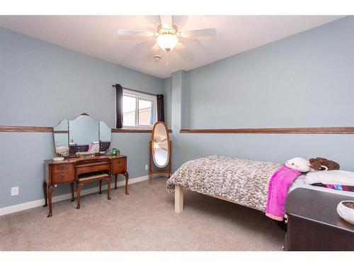 139 Timberstone Way, Red Deer, AB - Indoor Photo Showing Bedroom