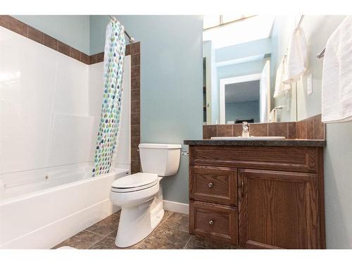 139 Timberstone Way, Red Deer, AB - Indoor Photo Showing Bathroom