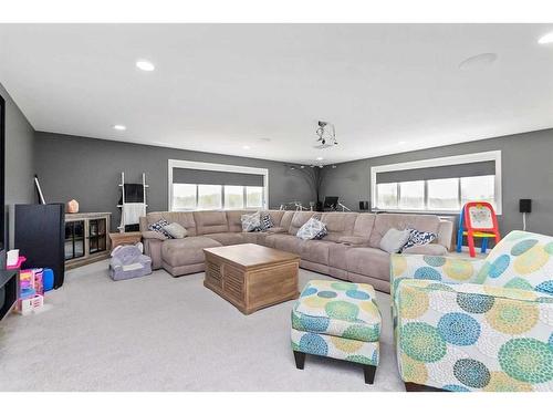 1-421008 Range Road 14, Rural Ponoka County, AB - Indoor Photo Showing Living Room