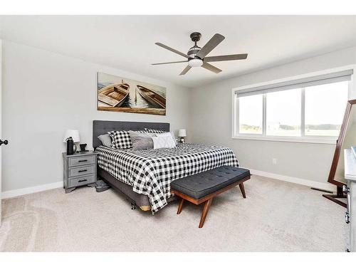 1-421008 Range Road 14, Rural Ponoka County, AB - Indoor Photo Showing Bedroom