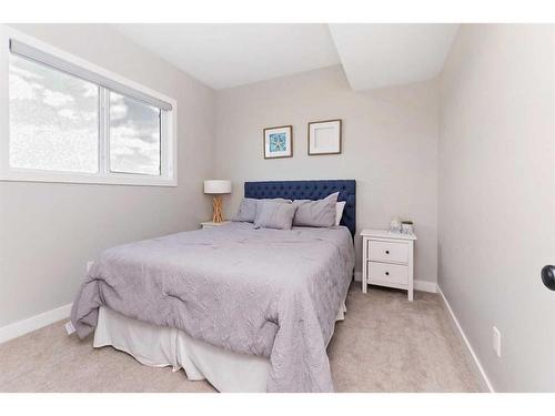 1-421008 Range Road 14, Rural Ponoka County, AB - Indoor Photo Showing Bedroom