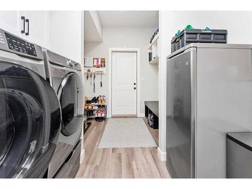 1-421008 Range Road 14, Rural Ponoka County, AB - Indoor Photo Showing Laundry Room