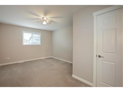 6440 Elmwood Way, Innisfail, AB - Indoor Photo Showing Other Room