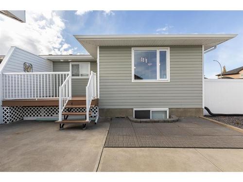 6440 Elmwood Way, Innisfail, AB - Outdoor With Deck Patio Veranda With Exterior