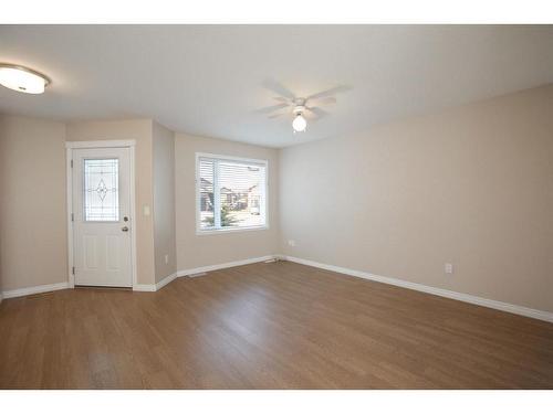 6440 Elmwood Way, Innisfail, AB - Indoor Photo Showing Other Room