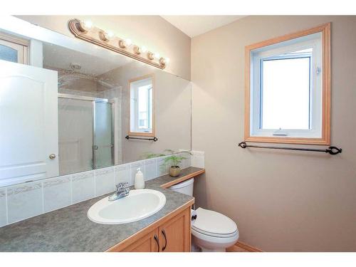 104 Darling Crescent, Red Deer, AB - Indoor Photo Showing Bathroom