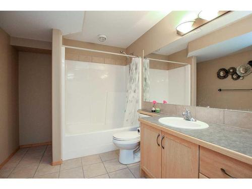 104 Darling Crescent, Red Deer, AB - Indoor Photo Showing Bathroom