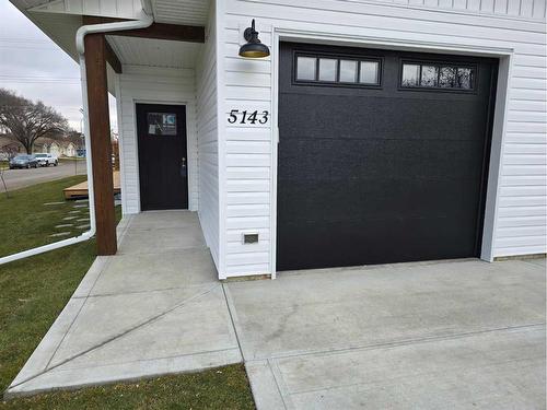 5143 52 Street, Lacombe, AB - Outdoor With Exterior