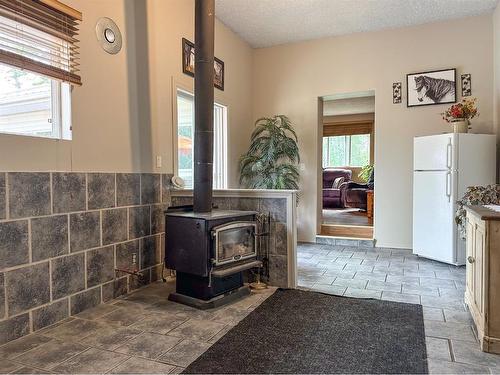 53224 Range Road 61, Rural Parkland County, AB - Indoor Photo Showing Other Room With Fireplace