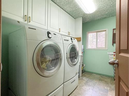 53224 Range Road 61, Rural Parkland County, AB - Indoor Photo Showing Laundry Room