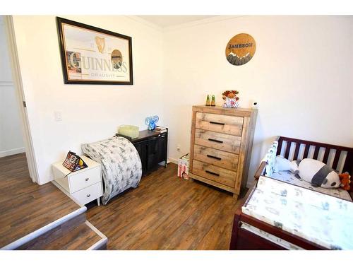 365038 Range Road 5-2, Rural Clearwater County, AB - Indoor Photo Showing Bedroom