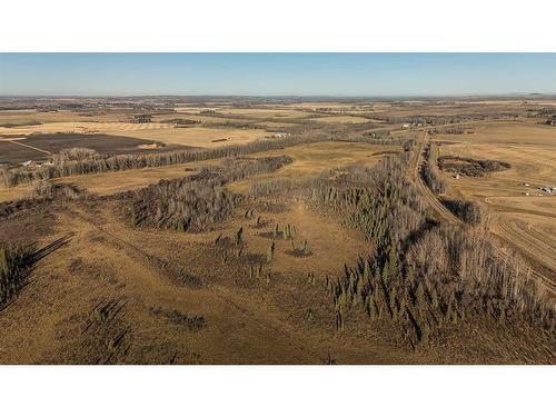 391500 30 Range, Rural Lacombe County, AB 