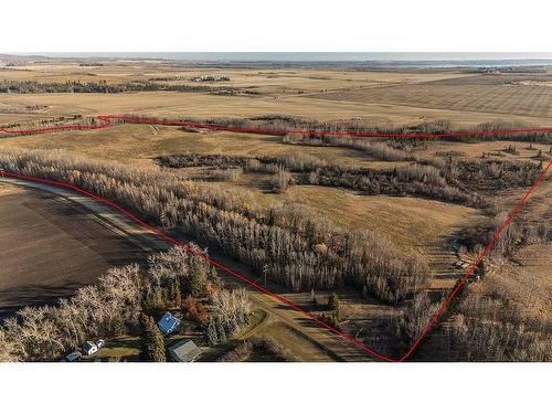 391500 30 Range, Rural Lacombe County, AB 