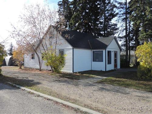 5021 49 Avenue, Rimbey, AB - Outdoor